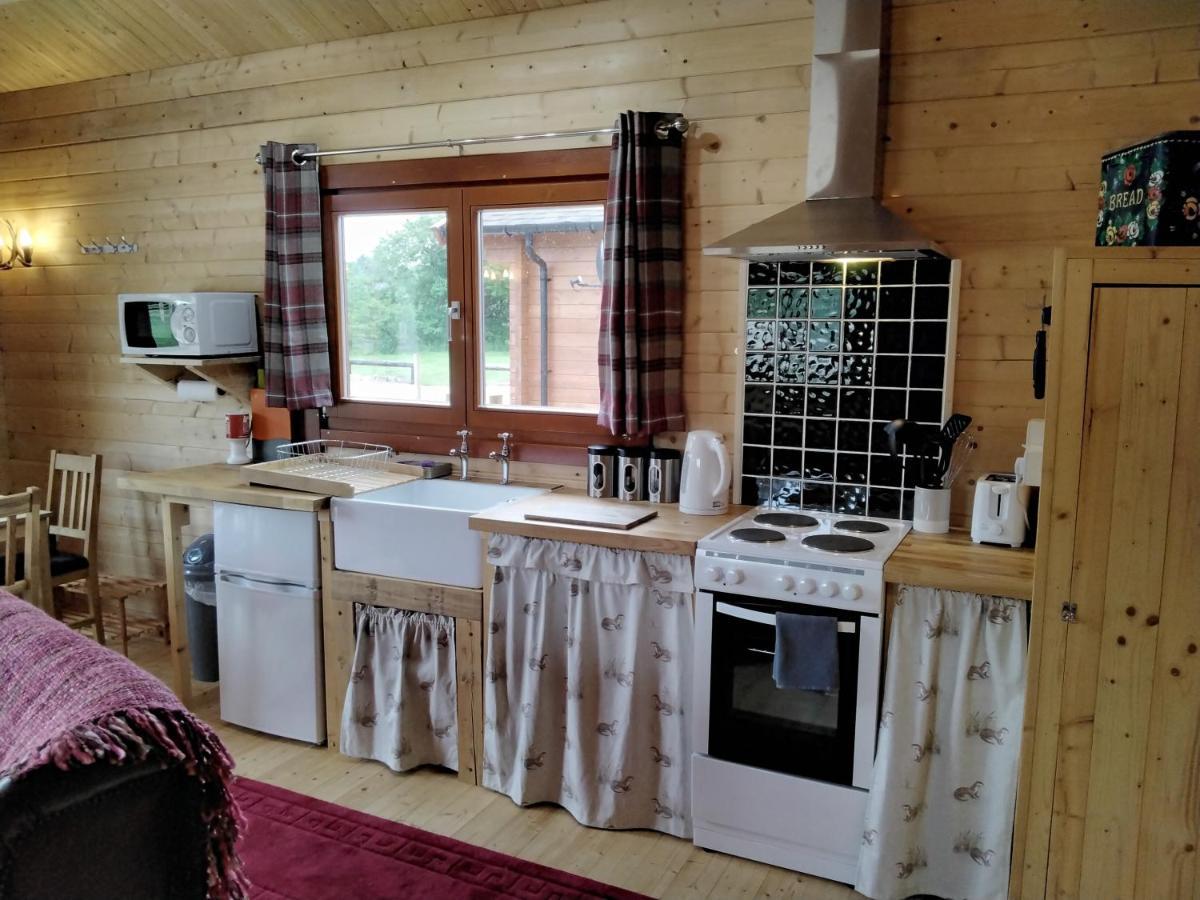 Cobblehouse Country Cabins No Trades Workers Villa Turriff Екстериор снимка